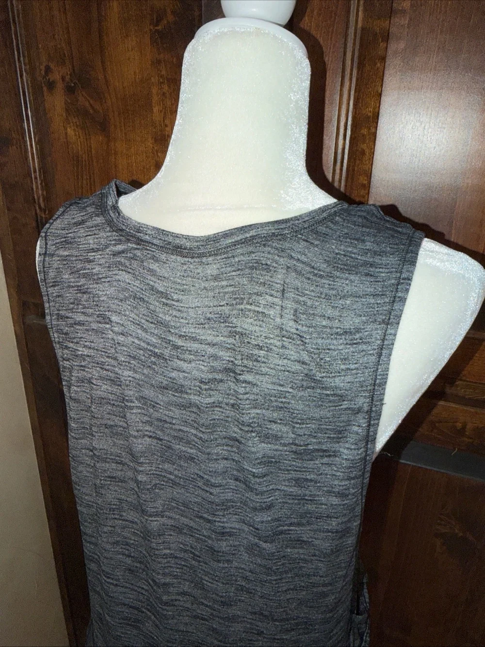 Lululemon Var-City Muscle Tank Heathered Gray Detailed Gym Sporty Athletic 8 M